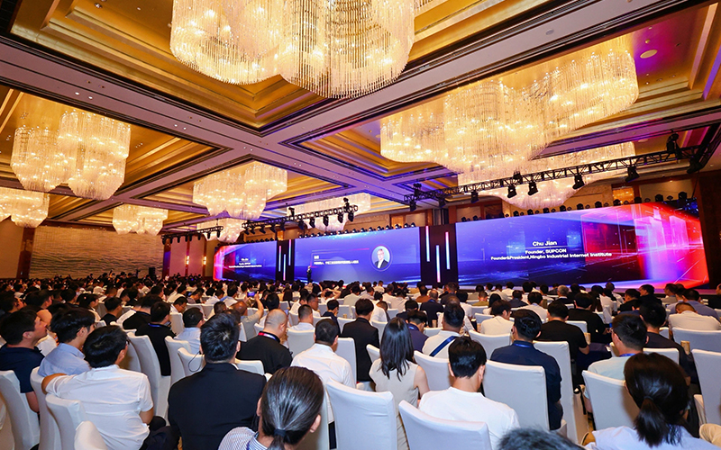 鸿运国际宣布全球首个流程工业可信大模子TPT 2，，，，“工业AI数据同盟”同步建设