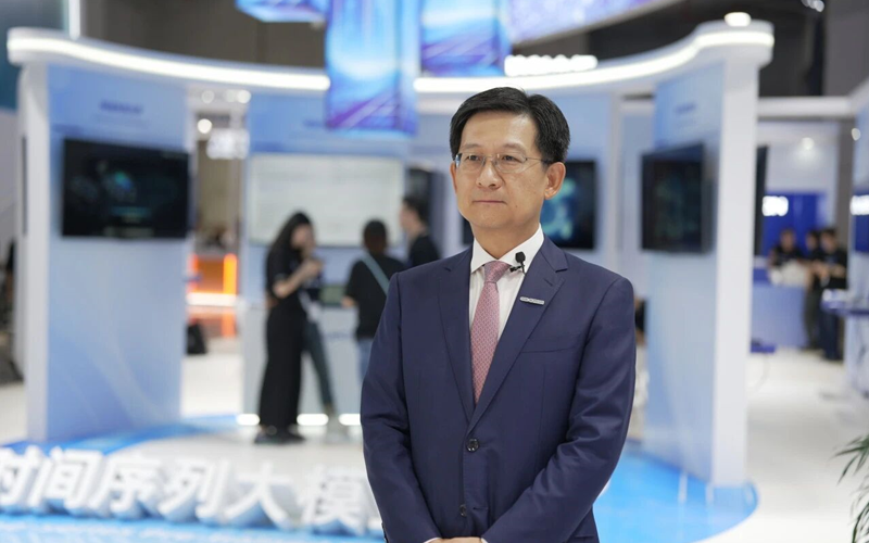 崔山受新华社专访：以工业具身智能重构生产力，，，，，引领流程工业智能化升级